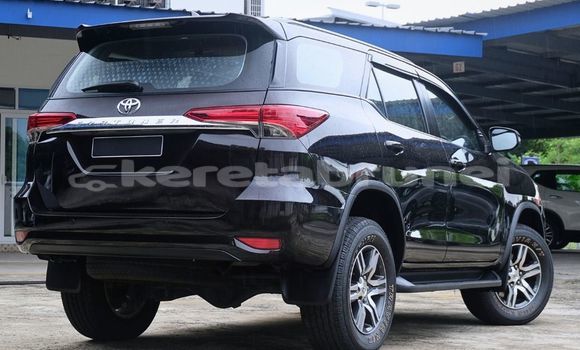 Buy Used Toyota Fortuner Brown Car in Bandar Seri Begawan in Brunei-Muara Buy Used Toyota Fortuner Brown Car in Bandar Seri Begawan in Brunei-Muara