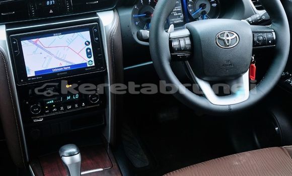 Buy Used Toyota Fortuner Brown Car in Bandar Seri Begawan in Brunei-Muara Buy Used Toyota Fortuner Brown Car in Bandar Seri Begawan in Brunei-Muara