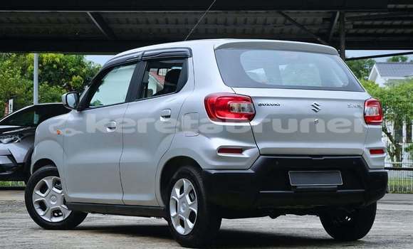 Buy Used Suzuki Swift Silver Car in Bandar Seri Begawan in Brunei-Muara Buy Used Suzuki Swift Silver Car in Bandar Seri Begawan in Brunei-Muara