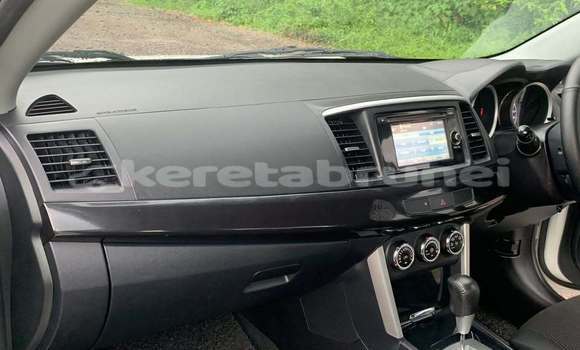 Buy Used Mitsubishi Lancer White Car in Bandar Seri Begawan in Brunei-Muara Buy Used Mitsubishi Lancer White Car in Bandar Seri Begawan in Brunei-Muara