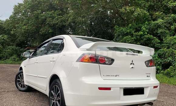 Buy Used Mitsubishi Lancer White Car in Bandar Seri Begawan in Brunei-Muara Buy Used Mitsubishi Lancer White Car in Bandar Seri Begawan in Brunei-Muara