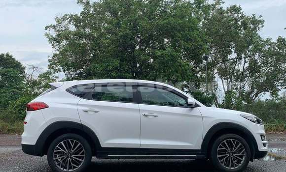 Buy Used Hyundai Tucson White Car in Bandar Seri Begawan in Brunei-Muara Buy Used Hyundai Tucson White Car in Bandar Seri Begawan in Brunei-Muara