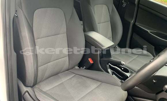 Buy Used Hyundai Tucson White Car in Bandar Seri Begawan in Brunei-Muara Buy Used Hyundai Tucson White Car in Bandar Seri Begawan in Brunei-Muara