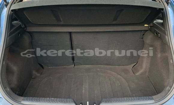 Buy Used Hyundai i30 Blue Car in Bandar Seri Begawan in Brunei-Muara Buy Used Hyundai i30 Blue Car in Bandar Seri Begawan in Brunei-Muara