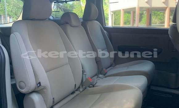 Buy Used Kia Carnival Other Car in Bandar Seri Begawan in Brunei-Muara Buy Used Kia Carnival Other Car in Bandar Seri Begawan in Brunei-Muara