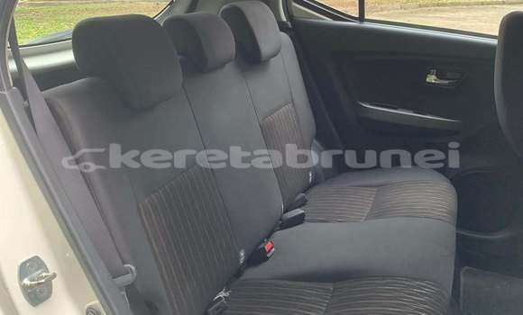 Buy Used Toyota Vigo White Car in Bandar Seri Begawan in Brunei-Muara Buy Used Toyota Vigo White Car in Bandar Seri Begawan in Brunei-Muara