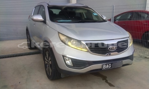 Buy Used Kia Sportage Silver Car in Bandar Seri Begawan in Brunei-Muara Buy Used Kia Sportage Silver Car in Bandar Seri Begawan in Brunei-Muara