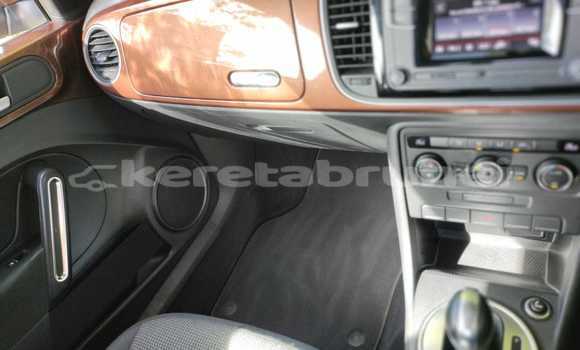 Buy Used Volkswagen Beetle Brown Car in Bandar Seri Begawan in Brunei-Muara Buy Used Volkswagen Beetle Brown Car in Bandar Seri Begawan in Brunei-Muara