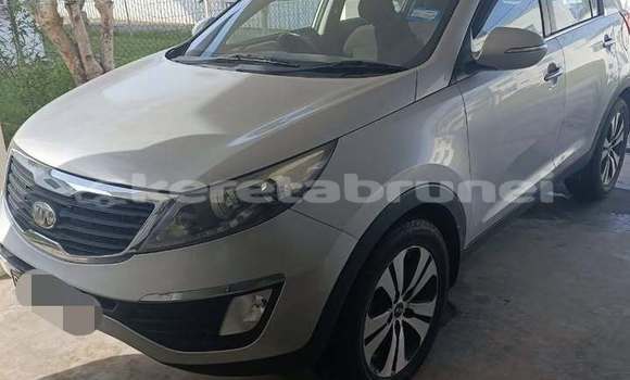 Buy Used Kia Sportage Red Car in Bandar Seri Begawan in Brunei-Muara Buy Used Kia Sportage Red Car in Bandar Seri Begawan in Brunei-Muara