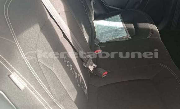 Buy Used Kia Sportage Red Car in Bandar Seri Begawan in Brunei-Muara Buy Used Kia Sportage Red Car in Bandar Seri Begawan in Brunei-Muara