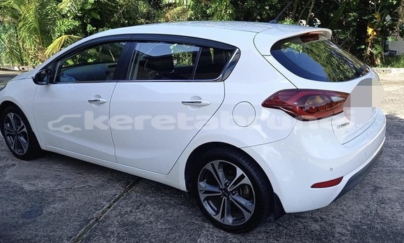 Buy Used Kia Cerato White Car in Bandar Seri Begawan in Brunei-Muara Buy Used Kia Cerato White Car in Bandar Seri Begawan in Brunei-Muara
