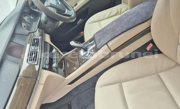 Buy Used BMW 7-Series Black Car in Bandar Seri Begawan in Brunei-Muara Buy Used BMW 7-Series Black Car in Bandar Seri Begawan in Brunei-Muara