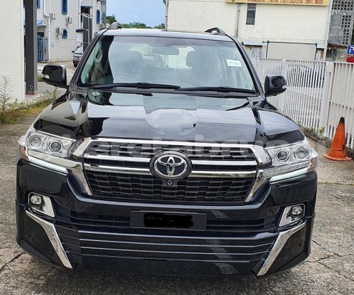 Big with watermark toyota land cruiser prado brunei muara bandar seri begawan 6936