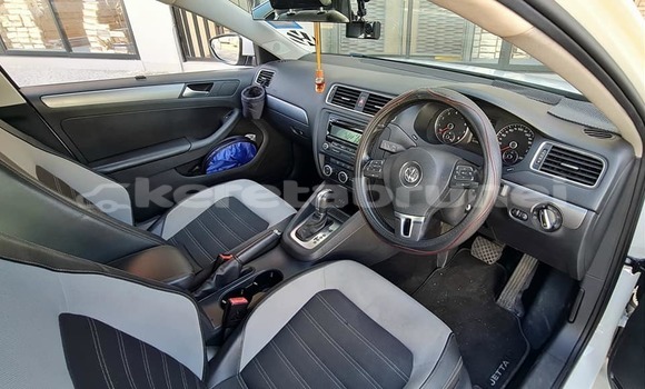 Buy Used Volkswagen Jetta White Car in Bandar Seri Begawan in Brunei-Muara Buy Used Volkswagen Jetta White Car in Bandar Seri Begawan in Brunei-Muara