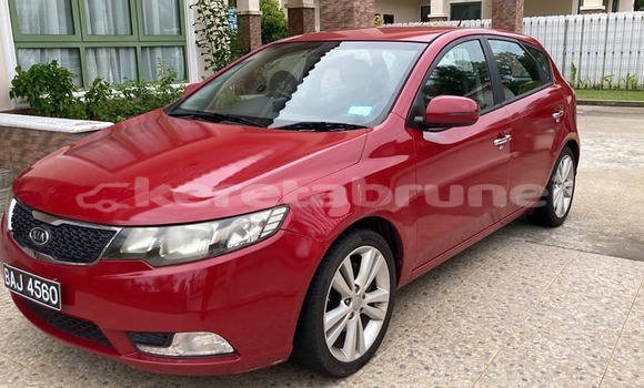 Buy Used Kia Cerato Red Car in Bandar Seri Begawan in Brunei-Muara Buy Used Kia Cerato Red Car in Bandar Seri Begawan in Brunei-Muara
