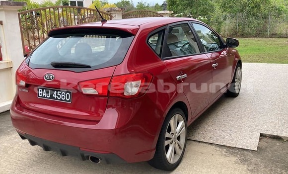 Buy Used Kia Cerato Red Car in Bandar Seri Begawan in Brunei-Muara Buy Used Kia Cerato Red Car in Bandar Seri Begawan in Brunei-Muara