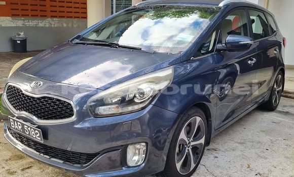 Buy Used Kia Carens Blue Car in Bandar Seri Begawan in Brunei-Muara Buy Used Kia Carens Blue Car in Bandar Seri Begawan in Brunei-Muara