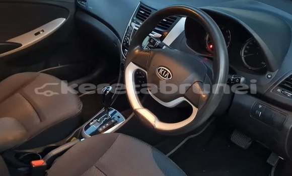 Buy Used Hyundai Accent Red Car in Bandar Seri Begawan in Brunei-Muara Buy Used Hyundai Accent Red Car in Bandar Seri Begawan in Brunei-Muara