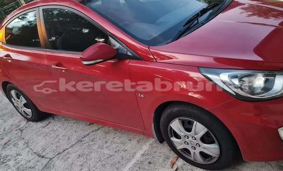 Buy Used Hyundai Accent Red Car in Bandar Seri Begawan in Brunei-Muara Buy Used Hyundai Accent Red Car in Bandar Seri Begawan in Brunei-Muara