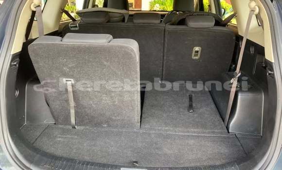 Buy Used Kia Carens Black Car in Bandar Seri Begawan in Brunei-Muara Buy Used Kia Carens Black Car in Bandar Seri Begawan in Brunei-Muara