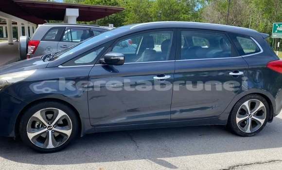 Buy Used Kia Carens Black Car in Bandar Seri Begawan in Brunei-Muara Buy Used Kia Carens Black Car in Bandar Seri Begawan in Brunei-Muara