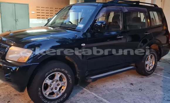 Buy Used Mitsubishi Pajero Black Car in Bandar Seri Begawan in Brunei-Muara Buy Used Mitsubishi Pajero Black Car in Bandar Seri Begawan in Brunei-Muara