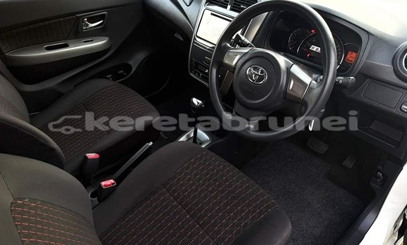 Buy Used Toyota Vigo White Car in Bandar Seri Begawan in Brunei-Muara Buy Used Toyota Vigo White Car in Bandar Seri Begawan in Brunei-Muara