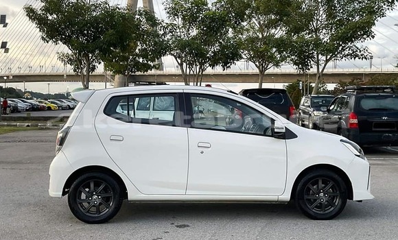 Buy Used Toyota Vigo White Car in Bandar Seri Begawan in Brunei-Muara Buy Used Toyota Vigo White Car in Bandar Seri Begawan in Brunei-Muara