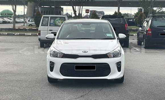 Buy Used Kia Rio White Car in Bandar Seri Begawan in Brunei-Muara Buy Used Kia Rio White Car in Bandar Seri Begawan in Brunei-Muara