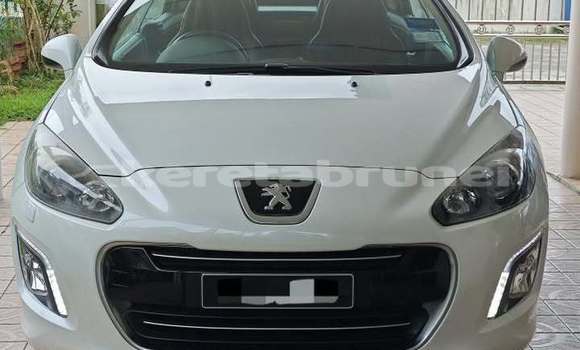 Buy Used Peugeot 308 White Car in Bandar Seri Begawan in Brunei-Muara