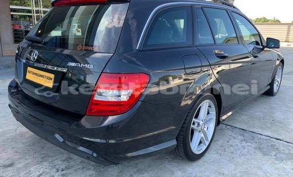 Buy Used Mercedes-Benz C-klasse Other Car in Bandar Seri Begawan in Brunei-Muara Buy Used Mercedes-Benz C-klasse Other Car in Bandar Seri Begawan in Brunei-Muara