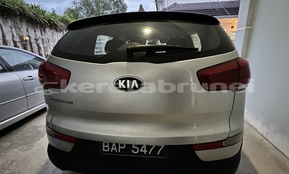 Buy Used Kia Sportage Silver Car in Bandar Seri Begawan in Brunei-Muara Buy Used Kia Sportage Silver Car in Bandar Seri Begawan in Brunei-Muara