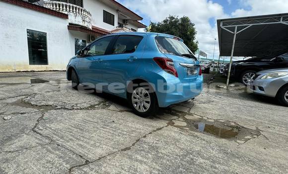Buy Used Toyota Yaris Blue Car in Bandar Seri Begawan in Brunei-Muara Buy Used Toyota Yaris Blue Car in Bandar Seri Begawan in Brunei-Muara
