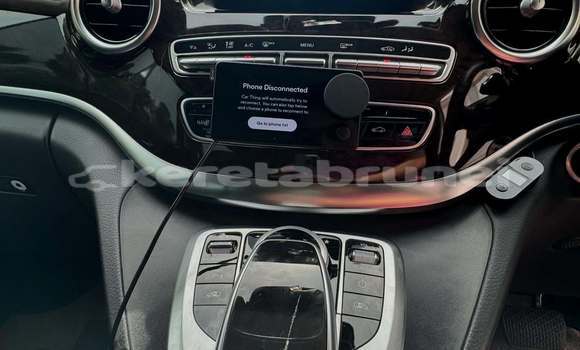 Buy Used Mercedes-Benz V-klasse Black Car in Bandar Seri Begawan in Brunei-Muara Buy Used Mercedes-Benz V-klasse Black Car in Bandar Seri Begawan in Brunei-Muara