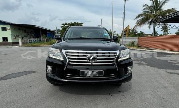 Buy Used Lexus LX 570 Black Car in Bandar Seri Begawan in Brunei-Muara
