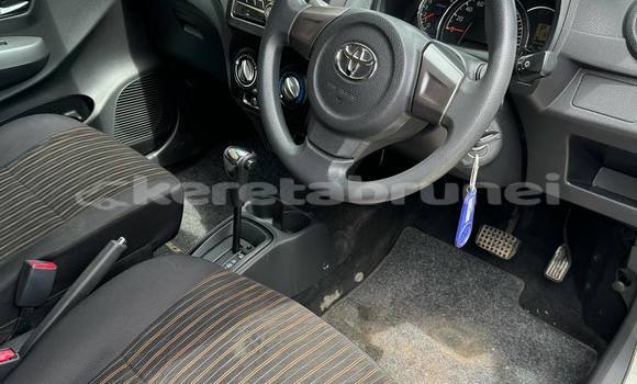 Buy Used Toyota Vigo White Car in Bandar Seri Begawan in Brunei-Muara Buy Used Toyota Vigo White Car in Bandar Seri Begawan in Brunei-Muara