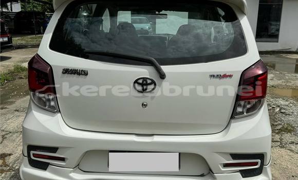 Buy Used Toyota Vigo White Car in Bandar Seri Begawan in Brunei-Muara Buy Used Toyota Vigo White Car in Bandar Seri Begawan in Brunei-Muara