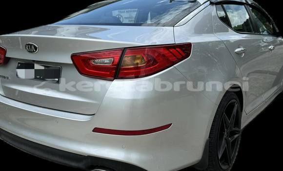 Buy Used Kia Optima White Car in Bandar Seri Begawan in Brunei-Muara Buy Used Kia Optima White Car in Bandar Seri Begawan in Brunei-Muara