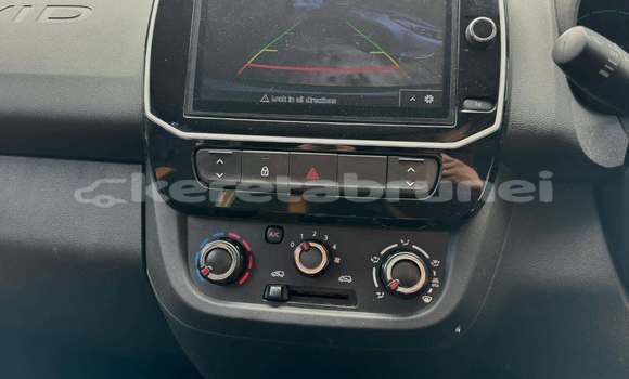 Buy Used Renault KWID White Car in Bandar Seri Begawan in Brunei-Muara Buy Used Renault KWID White Car in Bandar Seri Begawan in Brunei-Muara