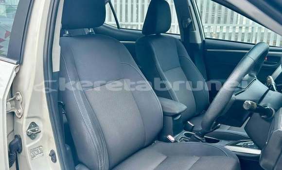 Buy Used Toyota Corolla White Car in Bandar Seri Begawan in Brunei-Muara Buy Used Toyota Corolla White Car in Bandar Seri Begawan in Brunei-Muara