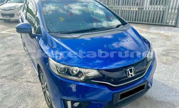 Buy Used Honda Jazz Blue Car in Bandar Seri Begawan in Brunei-Muara Buy Used Honda Jazz Blue Car in Bandar Seri Begawan in Brunei-Muara