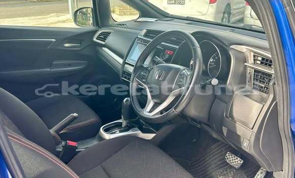 Buy Used Honda Jazz Blue Car in Bandar Seri Begawan in Brunei-Muara Buy Used Honda Jazz Blue Car in Bandar Seri Begawan in Brunei-Muara