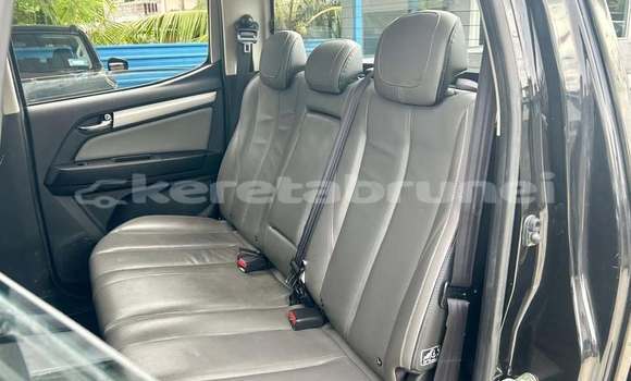 Buy Used Chevrolet Colorado Black Car in Bandar Seri Begawan in Brunei-Muara Buy Used Chevrolet Colorado Black Car in Bandar Seri Begawan in Brunei-Muara