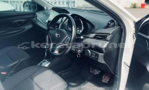 Buy Used Toyota Vios White Car in Bandar Seri Begawan in Brunei-Muara Buy Used Toyota Vios White Car in Bandar Seri Begawan in Brunei-Muara