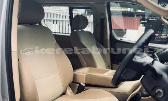 Buy Used Hyundai H1 Other Car in Bandar Seri Begawan in Brunei-Muara Buy Used Hyundai H1 Other Car in Bandar Seri Begawan in Brunei-Muara