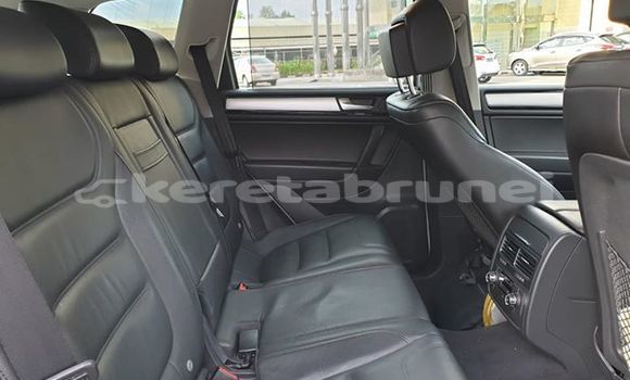 Buy Used Volkswagen Touareg White Car in Bandar Seri Begawan in Brunei-Muara Buy Used Volkswagen Touareg White Car in Bandar Seri Begawan in Brunei-Muara