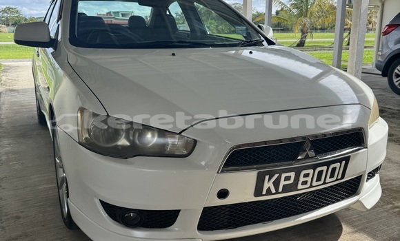 Buy Used Mitsubishi Lancer White Car in Seria in Belait Buy Used Mitsubishi Lancer White Car in Seria in Belait
