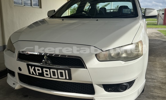 Buy Used Mitsubishi Lancer White Car in Seria in Belait Buy Used Mitsubishi Lancer White Car in Seria in Belait