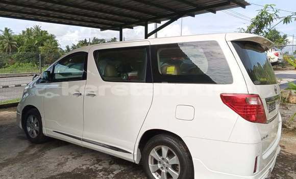 Buy Used Toyota Alphard White Car in Bandar Seri Begawan in Brunei-Muara Buy Used Toyota Alphard White Car in Bandar Seri Begawan in Brunei-Muara