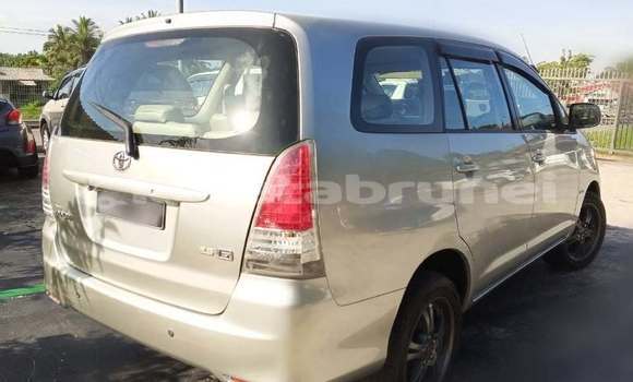 Buy Used Toyota innova Other Car in Bandar Seri Begawan in Brunei-Muara Buy Used Toyota innova Other Car in Bandar Seri Begawan in Brunei-Muara